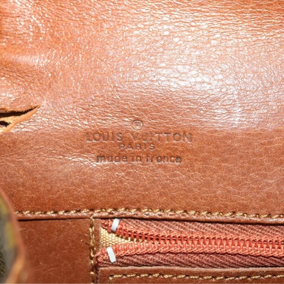 Beautiful vintage 💯 Authentic LV Clutch, A must have for LV collectors - Picture 13 of 14